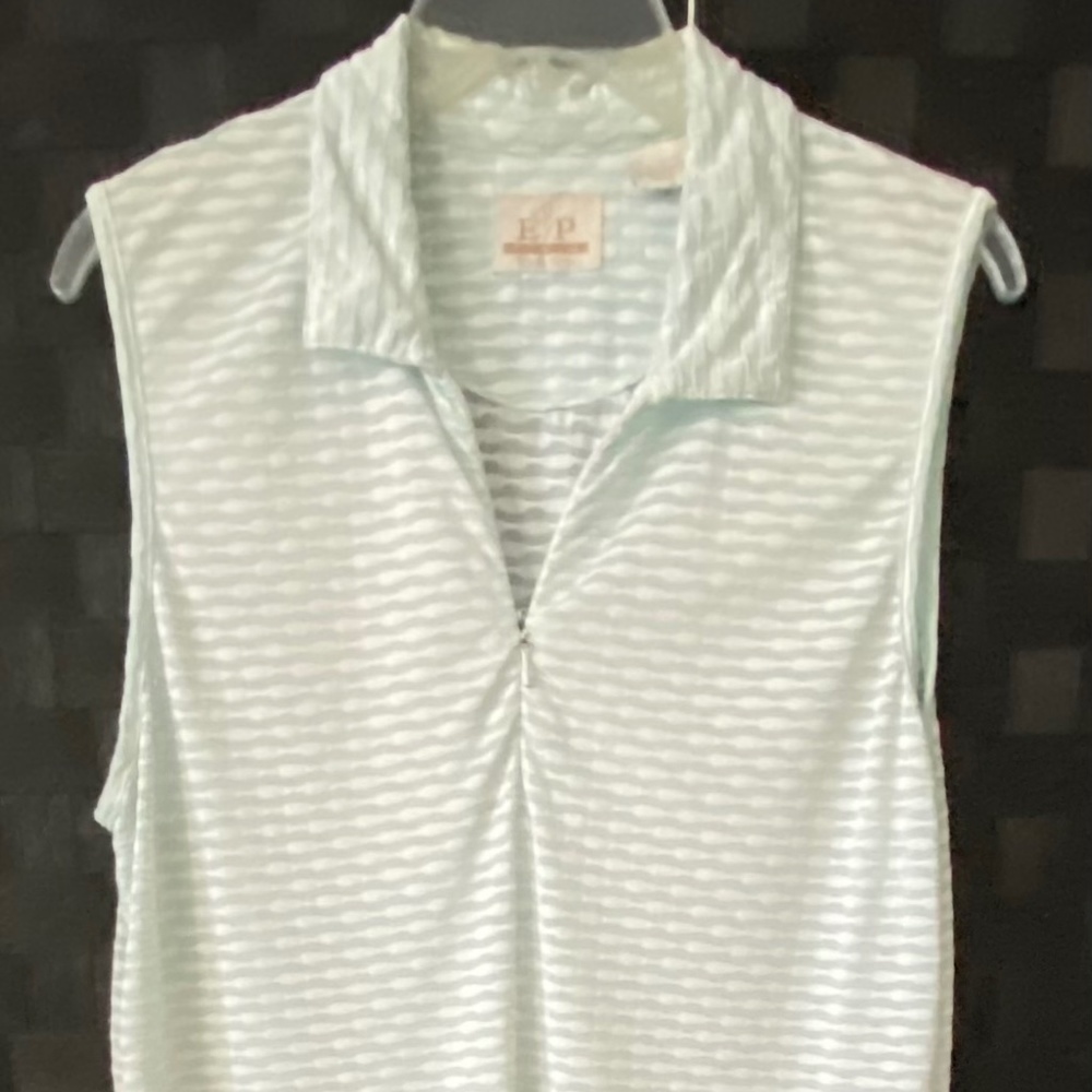 EP Pro Tour Tech, blue/ white golf shirt with zip front. Size L - Picture 5 of 6
